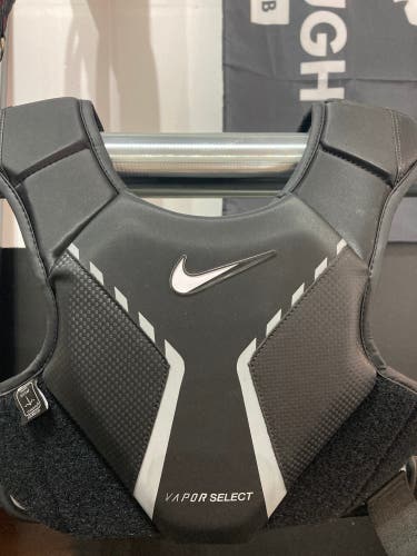 Used Large Nike Vapor Shoulder Pads