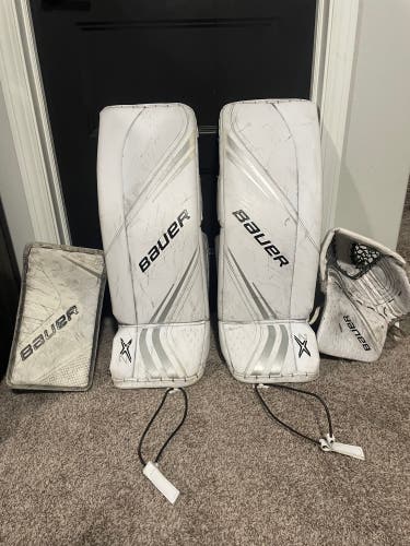 Medium Bauer Pro Stock Vapor 2X Goalie Leg Pads