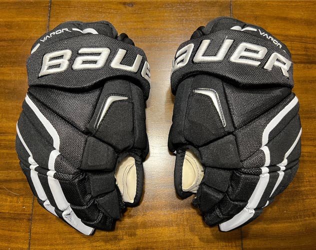 Bauer 13" Vapor APX2 Pro Hockey Gloves