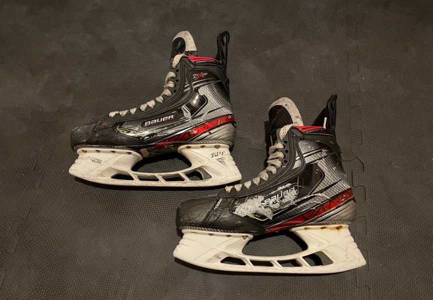 Bauer Vapor 2X Pro Hockey Skates Regular Width Size 9.5D Senior