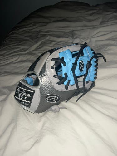 Right Hand Throw 11.5" Heart of the Hide Baseball Glove