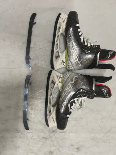 Used Bauer Size 7.5 Vapor Hyperlite Hockey Skates