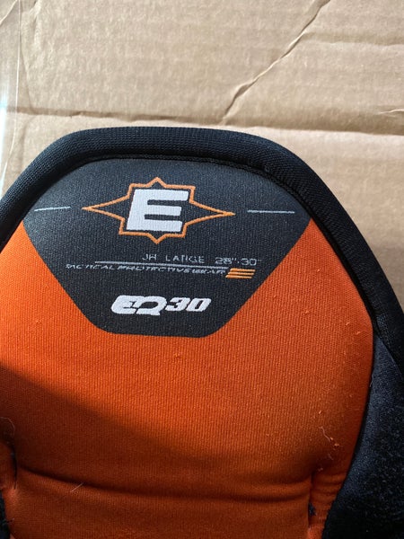 Easton EQ30 Synergy player pants, size jr lg 30-32”