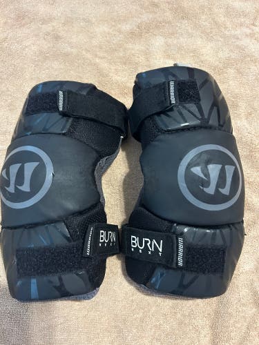 Warrior Burn Lacrosse Arm Pads Youth Med