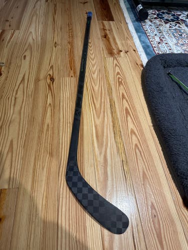 Intermediate Used Right Handed CCM Trigger 6 Pro Hockey Stick P88