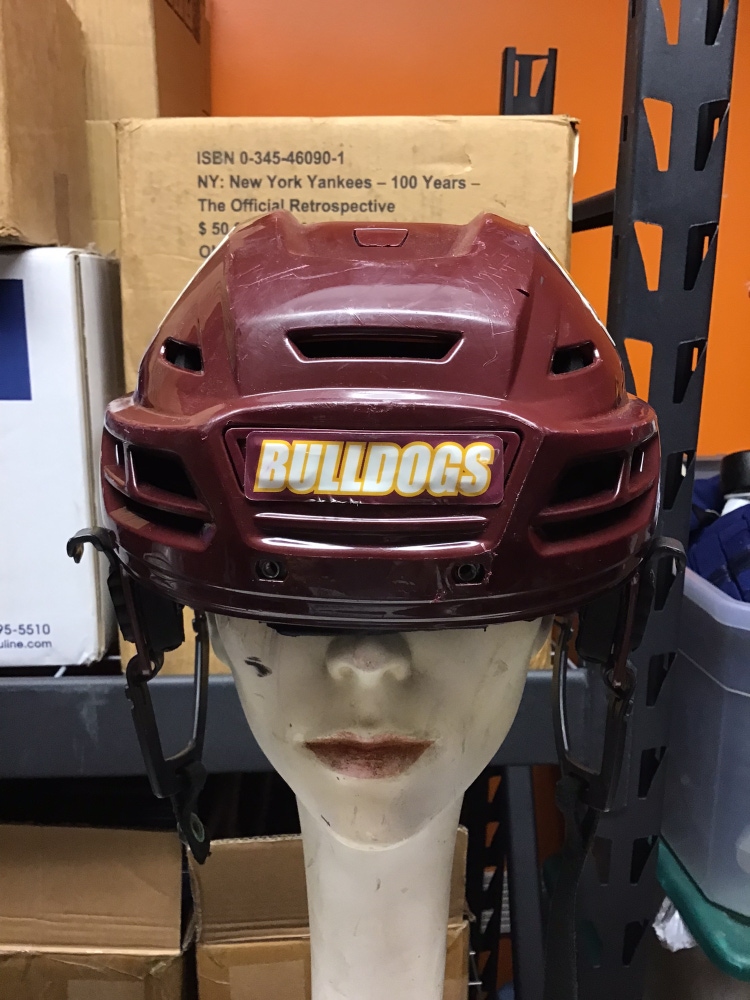 Used Minnesota-Duluth Bulldogs CCM Tacks 710 Helmet Md. Maroon
