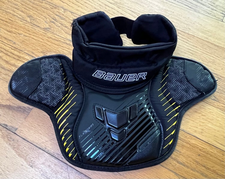 Used Bauer Bauer Jr. Goalie Neck Protector S/M