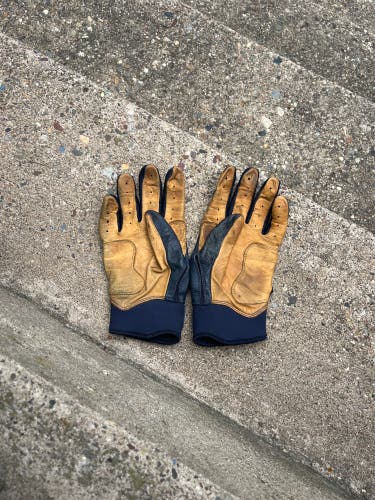 Used Medium Bruce Bolt Batting Gloves