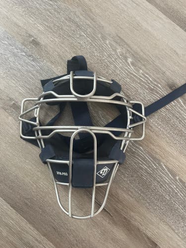Diamond Catcher's Mask