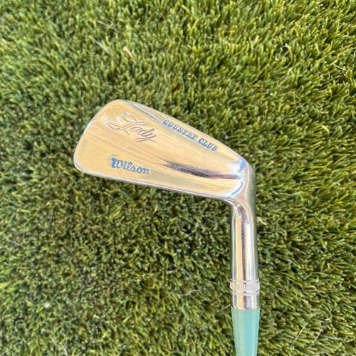 Women's Right Handed Regular Flex Steel Shaft Iron Set Wilson Lady Country Club