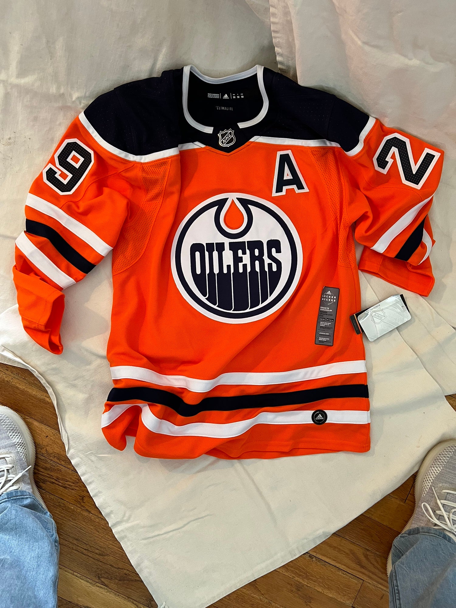 New Authentic Adidas Edmonton Oilers NHL Hockey Jersey Size 46 Medium $180