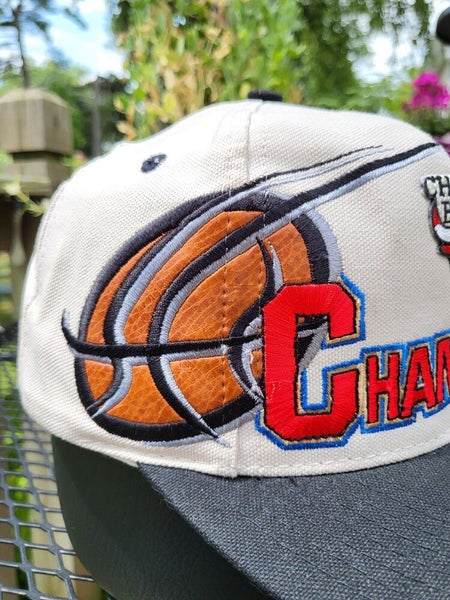 Vintage NBA Chicago Bulls Sports Specialties Laser Snapback Hat – Three  Peat Vintage