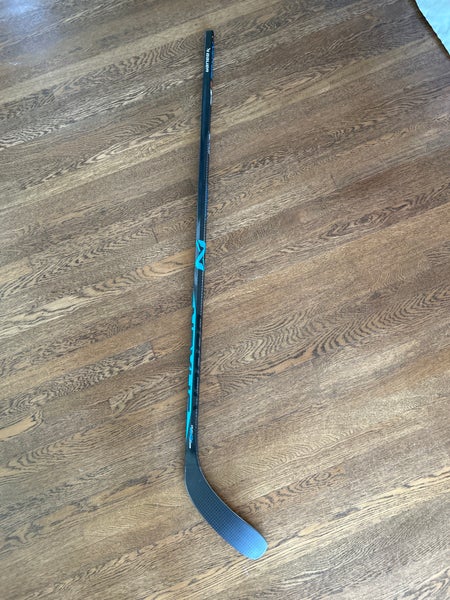 Senior Right Handed P88 Flex 77 Nexus E5 Pro Hockey Stick