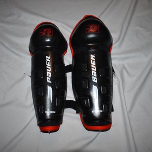 Bauer Lindros 88 Hockey Shin Pads, 10 Inches - Like New!
