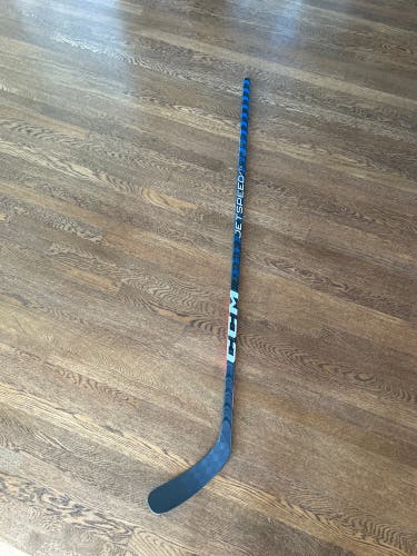 Senior Right Handed P29 Flex 85 JetSpeed FT5 Pro Hockey Stick