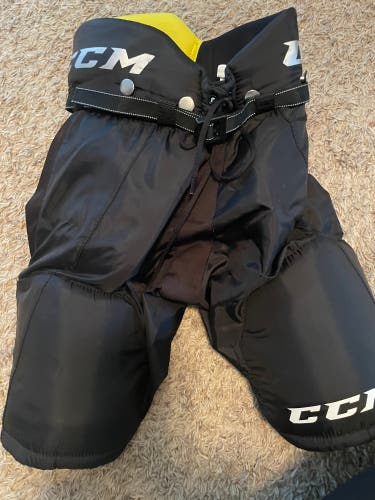 Junior Medium CCM Tacks 9550 Hockey Pants