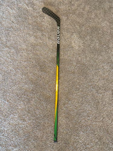 Bauer Supreme UltraSonic Grip Hockey Stick Intermediate Left Handed P92, Flex 65, Lie 6