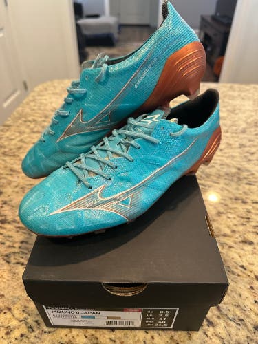Mizuno Alpha Made In Japan (Sz 8.5 US)