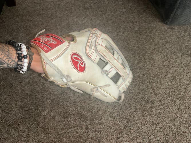 Outfield 12.25" Heart of the Hide Baseball Glove