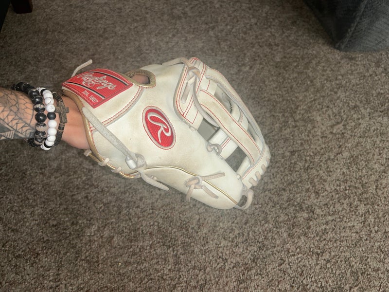 Outfield 12.25" Heart of the Hide Baseball Glove