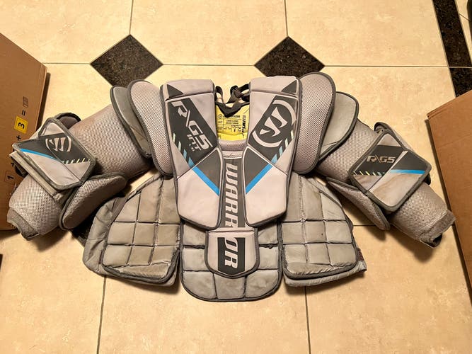 Used Large/Extra Large Warrior  Ritual G5 Goalie Chest Protector