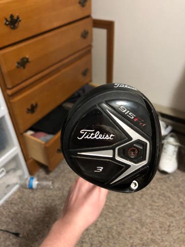 Used Right Handed Regular Flex 3 Wood 915Fd Fairway Wood