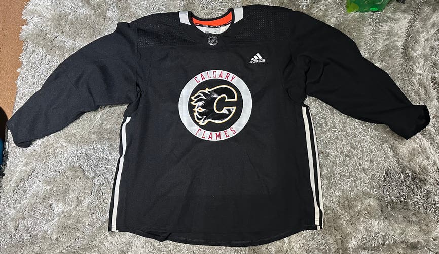 Adidas Calgary flames practice jersey 3 pack