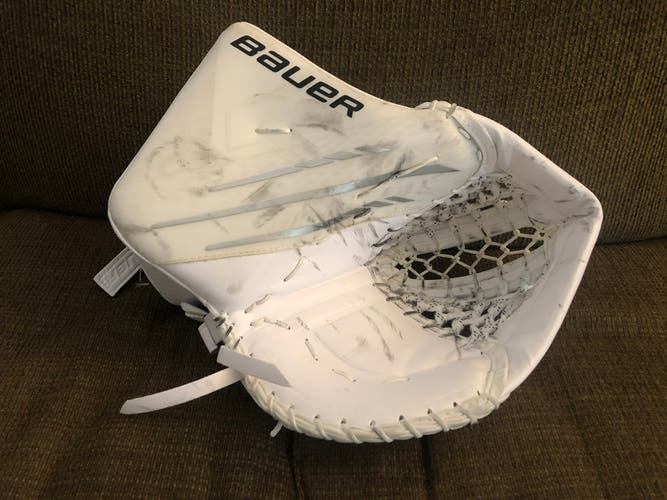 Bauer Hyperlite Glove