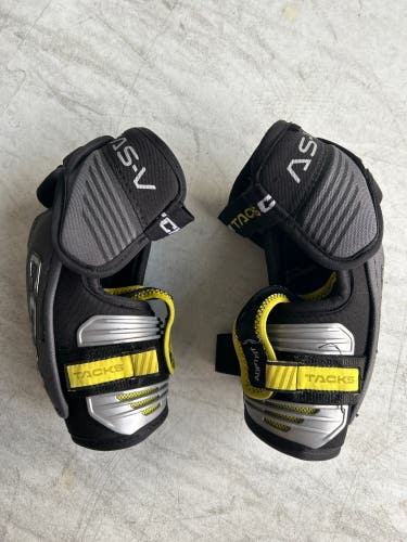 Used Large CCM  Tacks AS-V Elbow Pads