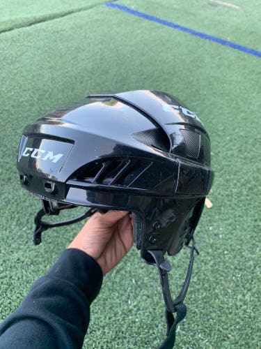 Used Medium CCM  FL40 Helmet