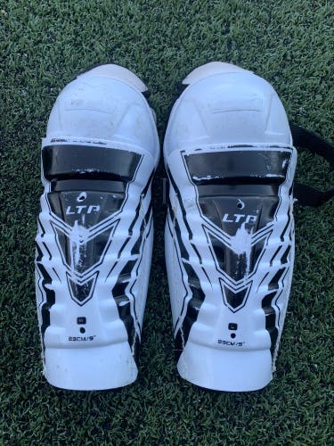 Used CCM  LTP Shin Pads