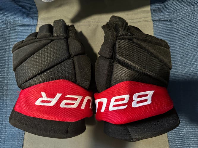 Used Bauer Vapor Pro Team Gloves 12"