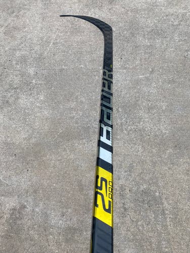 Pro Stock Bauer Supreme 2S Pro Hockey Stick Senior Right 87 Flex P92-R