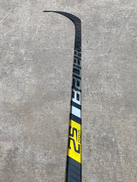 Pro Stock Bauer Supreme 2S Pro Hockey Stick Senior Right 87 Flex P92-R