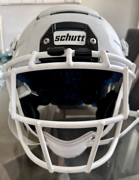 Adult Used Extra Large Schutt F7 Helmet
