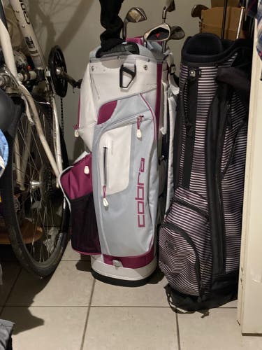 ladies golf stand bag lite weight with strap , club dividers