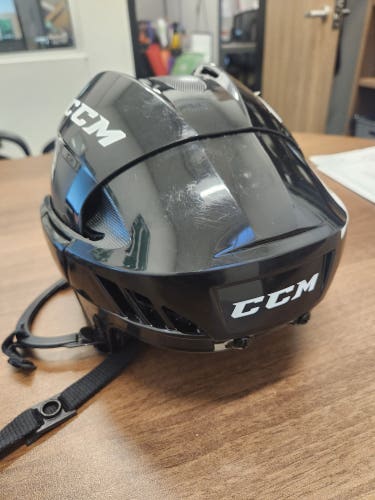 New Medium CCM FL40 Helmet