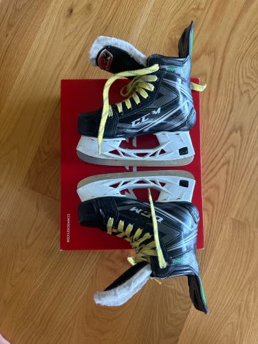 Used CCM Junior 2 RibCor 88K Hockey Skates W/ Step steel Blades