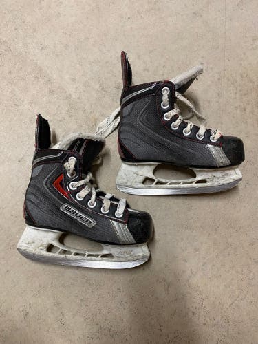 Used Bauer Size 12 Vapor X300 Hockey Skates