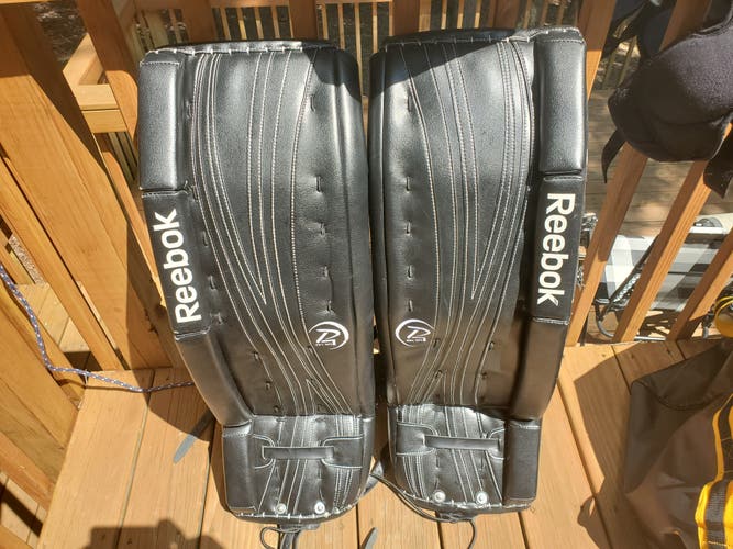 Used 33" Reebok Premier 4 18K Goalie Leg Pads
