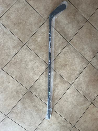 Senior Right Handed P92  Catalyst 9X Hockey Stick