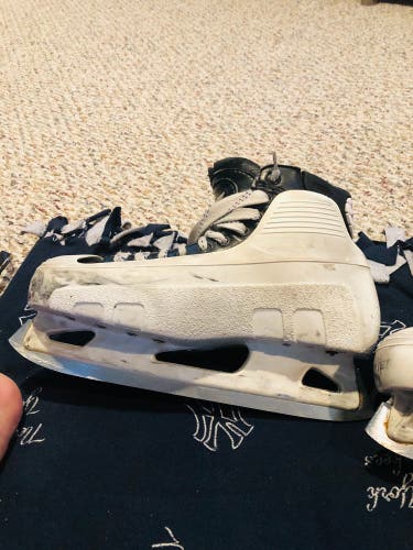 Bauer 7000 Goalie Skates, sz.10.5D, very good condition