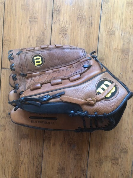 Basically New Wilson A730 Baseball Glove 12.5" Left Handed
