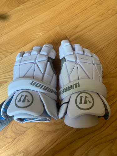 New Warrior Large Evo Lacrosse Gloves