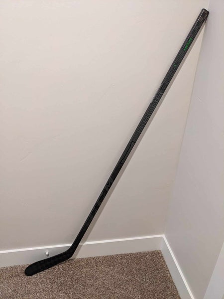 Senior Right Handed CCM Ribcor Trigger 6 Pro Hockey Stick - P28