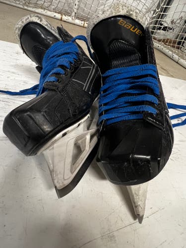 Junior Bauer Size 4 Supreme S170 Hockey Skates