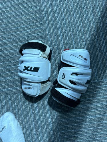 Used Large STX Stallion 500 Arm Pads
