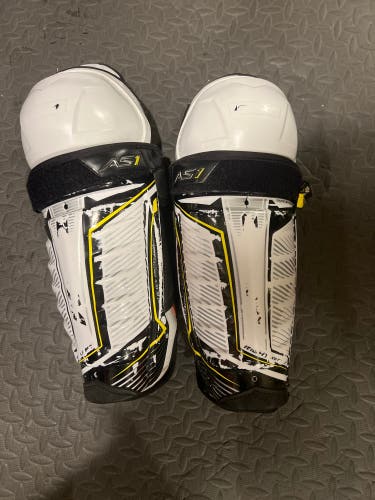 Used CCM  Super Tacks AS1 Shin Pads