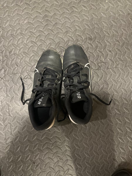 Black Kid's 4Y Low Top Vapor Ultrafly 3 baseball Cleats