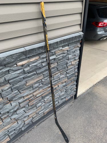 Intermediate Left Hand P92 Supreme 1S Hockey Stick